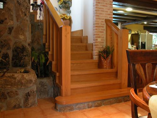 escalera de castaño