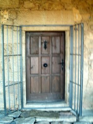 puerta finca
