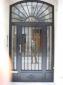 Puerta forjada para portal