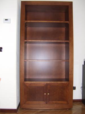 LIBRERIA DE CEREZO CON PUERTAS