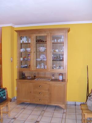 VITRINA DE ROBLE