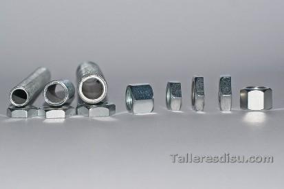 tubo roscado y tuercas para lámpara y trofeo
