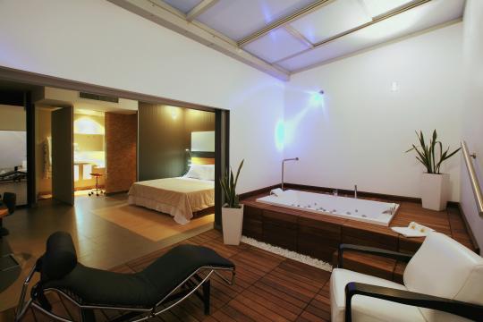 GUI-ON estudio (HABITACION HOTEL COMENDADOR)