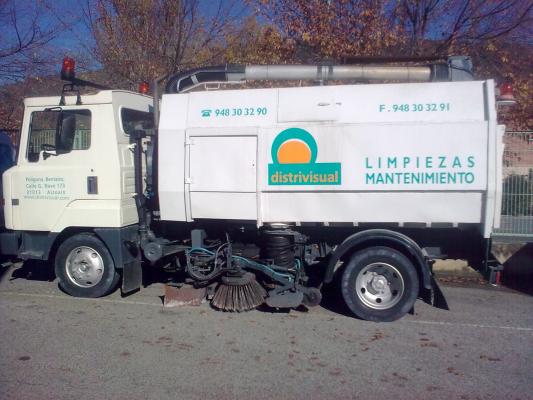 CAMION LIMPIEZA VIAL