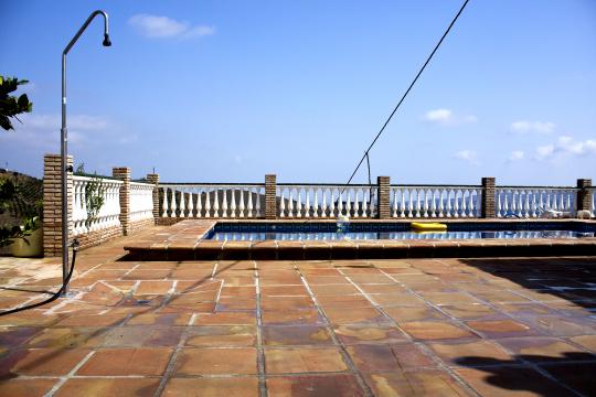 Losas de 40x40 en terraza de campo