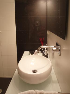 DETALLE,BAÑO DORMITORIO