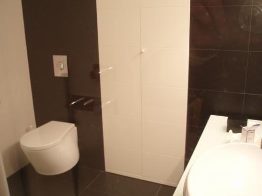 DETALLE BAÑO DORMITORIO