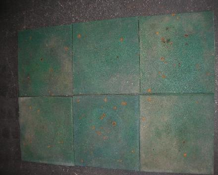 Loseta Granulada verde 30x30x2cm (utilizadas)