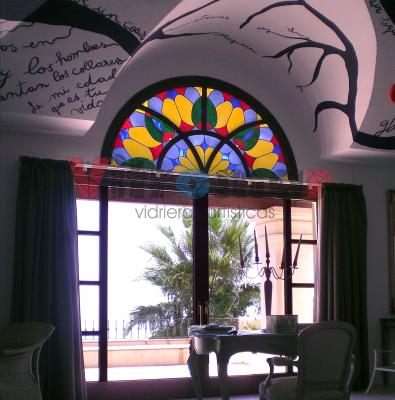 Vidriera arco geometrico