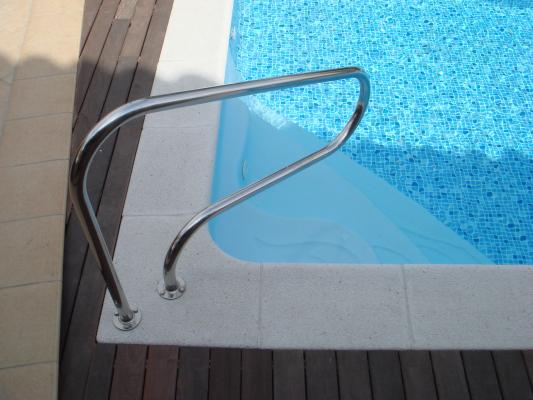 PISCINAS GRAF POOL LINE ASIDERO INOX 423EUR