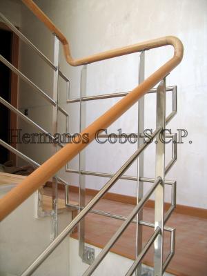Baranda interior/ acero inox-redondo madera