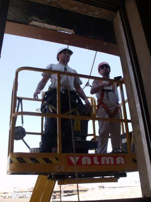 Reparacionj de voladizo edif.galerias