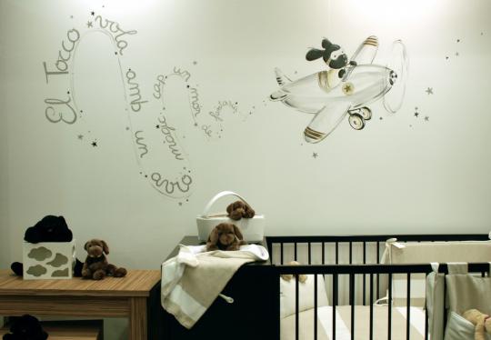 mural infantil avión