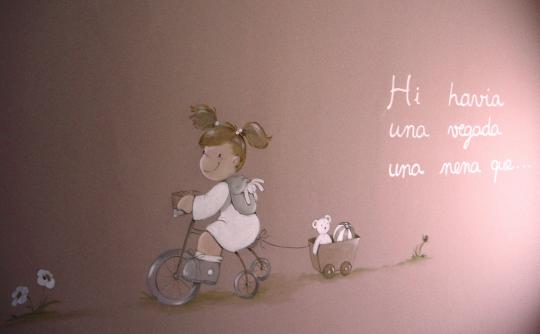 mural infantil niña bici