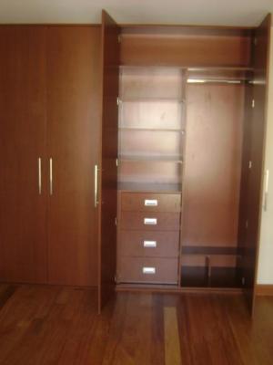 Vestidor de madera