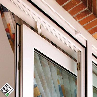 detalle Oscilo-paralela PVC Eurofinestra