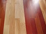 Suelo combinado de madera de Cerezo y Haya
