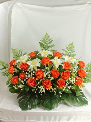 Flores todos los santos. Jardinera cementerio rositas y azucenas artificiales oasisdecor.com