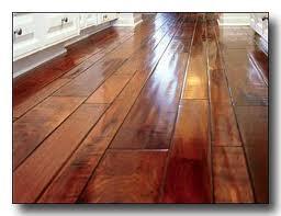 Suelo de madera tablón largo de Doussie