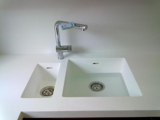 fregadero de Corian de Aurosol