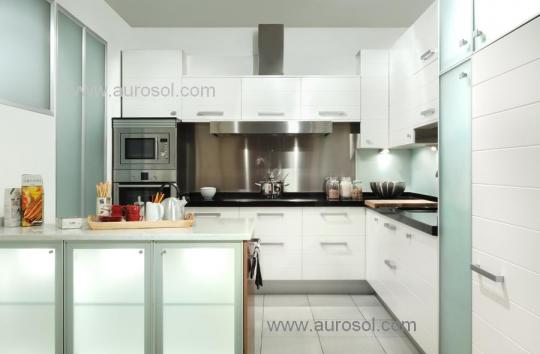 Cocina en L PVC o Laca Enc granito