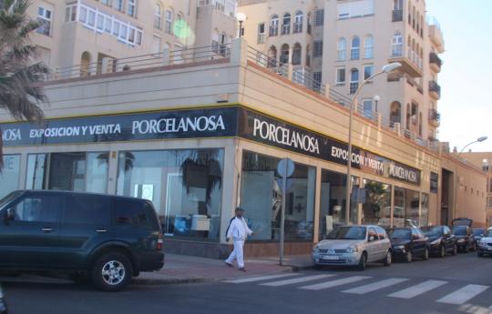 Local Porcelanosa (2)