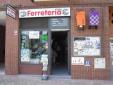Fachada pequeña para tanta tienda