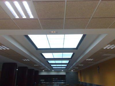 techo con luminarias distintos materiales