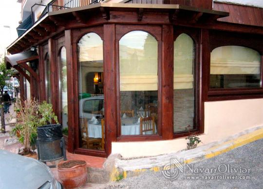 Cerramiento de terraza en restaurante. Villaricos