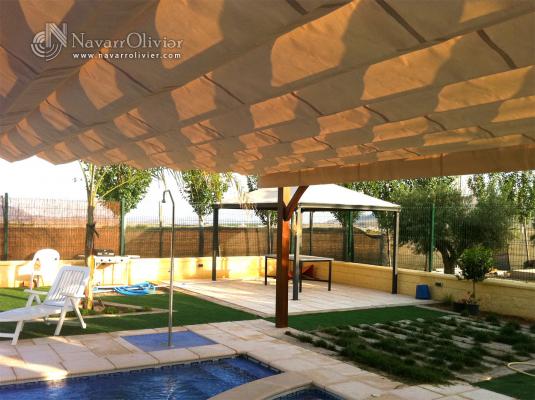 Toldo para zona de hidromasaje de piscina