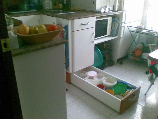 cajones bajo cocina