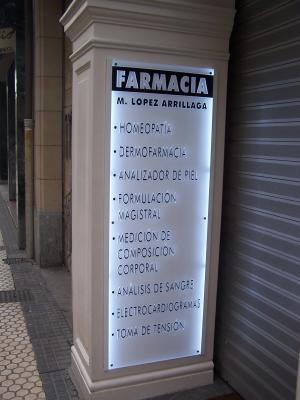 Metacrilato con luz filtrante.
