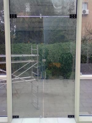 puerta de  cristal