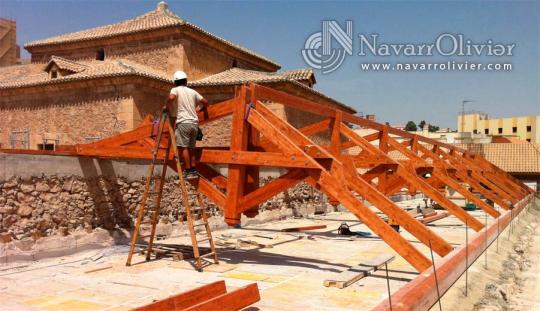 Construccion de cubierta en edificio hostorico de lorca