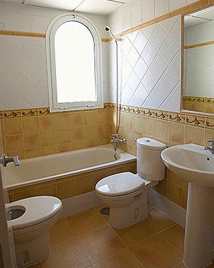 Reforma completa de baño por 2.400 euros