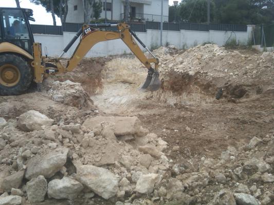 Atlantic Piscinas excavación con retro