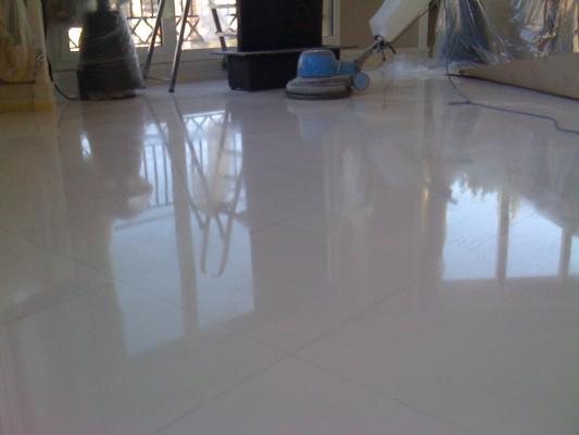 marmol_blanco_pulido_e_abrillantado