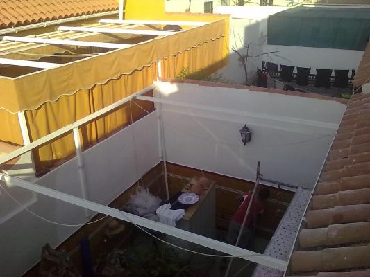 Enlucido de patio con mortero hidrofugo