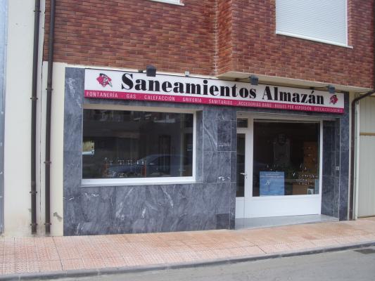 FACHADA OFICINAS SANEAMIENTOS ALMAZAN
