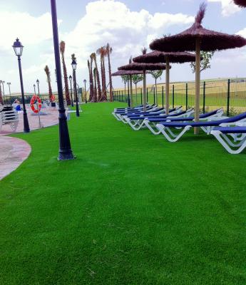 césped artificial Atlanterra para piscinas