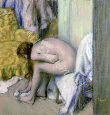 láminas y lienzos de After the Bath, Woman Drying her Left Foot, 1886 (pastel on cardboard)