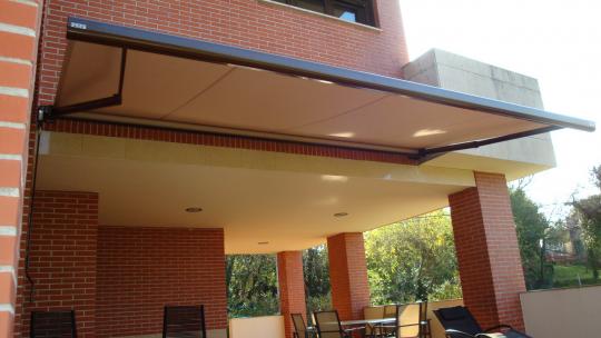 TOLDO MODELO CASABOX
