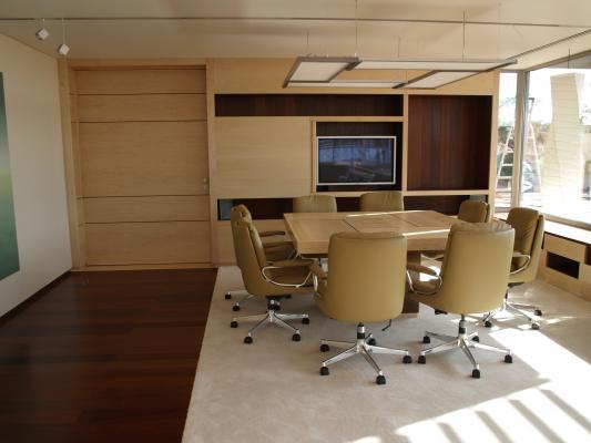 mueble de despacho con mesa de reuniones