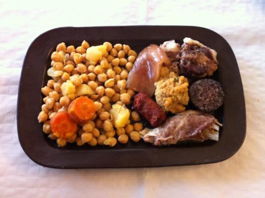 Cocido Astorga Maragato en bandeja caliente
