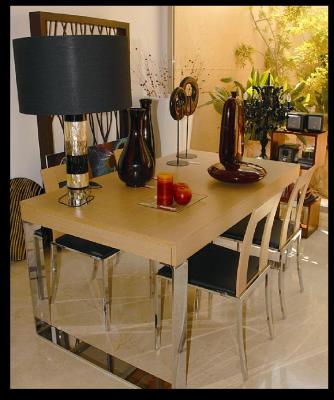 Mesa 160 extensible a 250 cm + 4 sillas.OFERTA 1500 EUR