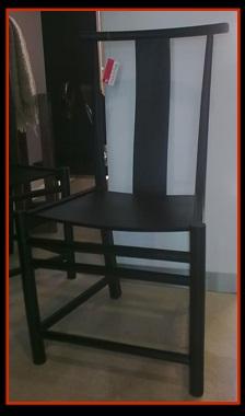 sillas en madera color negro.OFERTA 65 EUR