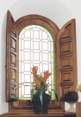 Ventana de madera. Ebanisteria Arenas
