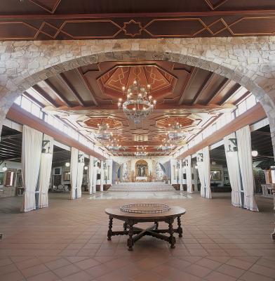 Salón rústico en madera. Ebanisteria Arenas