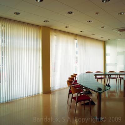 cortina vertical screen y opaca