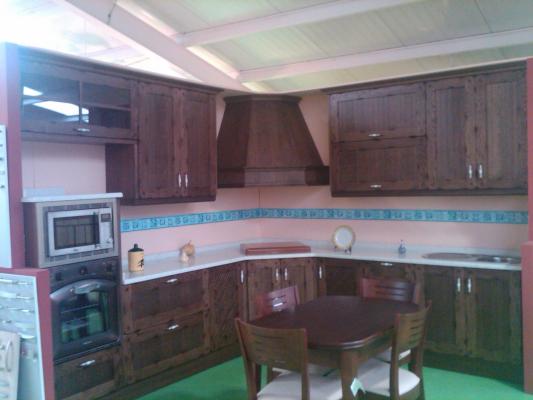 6 Cocinas. Muebles Pareja. Daimiel